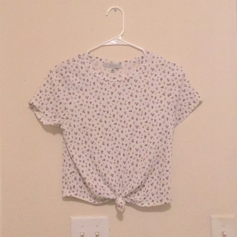 Tee shirt